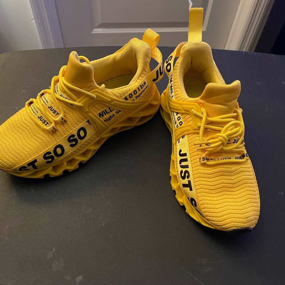 Unisex sneakers